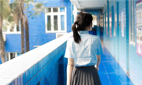 满洲里如何找到一个可以帮助我生孩子的女人？