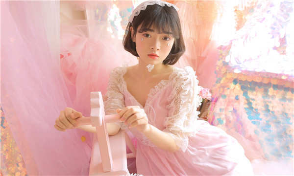 满洲里供卵试管代怀生子多少钱？这一直是很多不孕不育家庭关注的话题。在中国，不孕不育的发生率越来越高，根据《中国不孕不育现状调研报告》显示，育龄夫妇的不孕不育率从20年前的3%增长至现在的12.5%-18.2%，患者人数高达6000万以上。在这样的背景下，许多家庭通过供卵试管来实现自己的生育梦想。那么，供卵试管代怀生子的费用到底是多少呢？